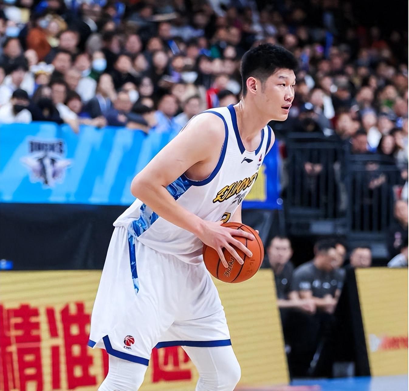 世界杯直播app下载安装-对阵卫冕冠军，上赛季垫底球队，12人上场全部得分，仅6分惜败